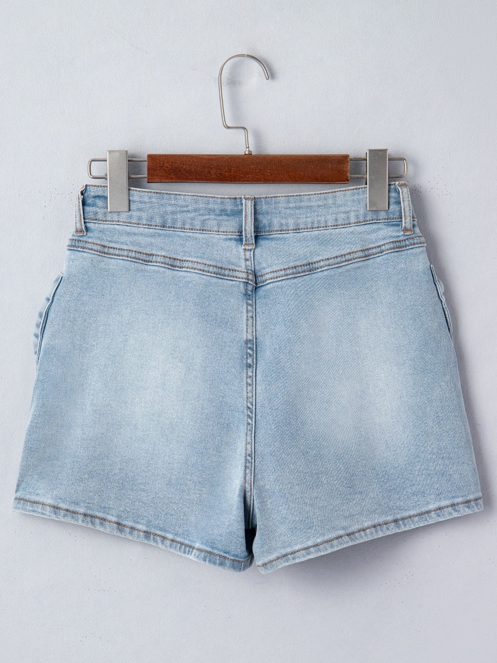 High-Rise Light Blue Denim Shorts with Bow Pockets WOMEN - Picture 5 of 10